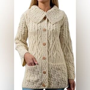 Women beige Sz 42 vintage cable knit chunky buttoned front turtleneck cardigan